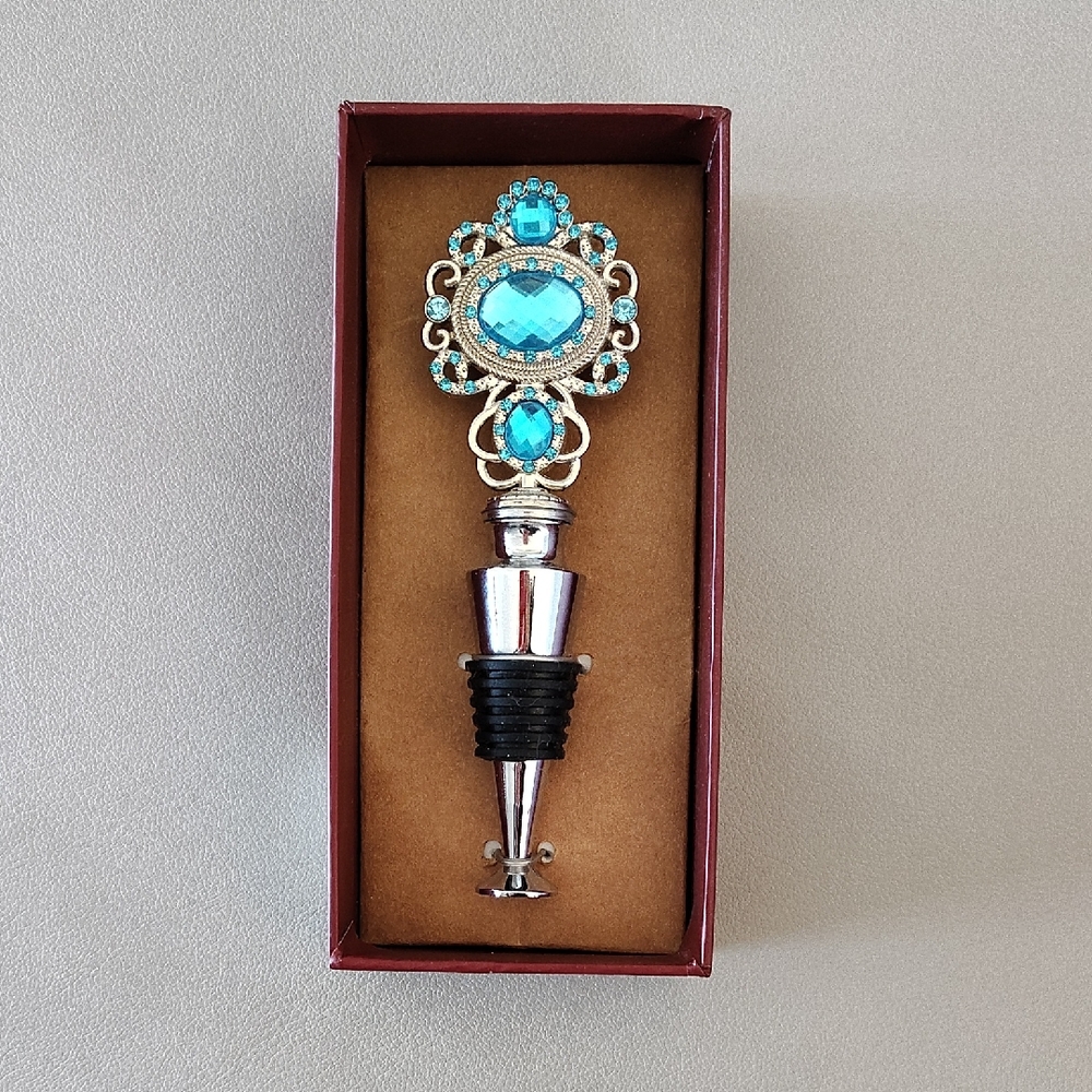 🍷 Azurlene Wine Bottle Stopper. Aquamarine and Silver.